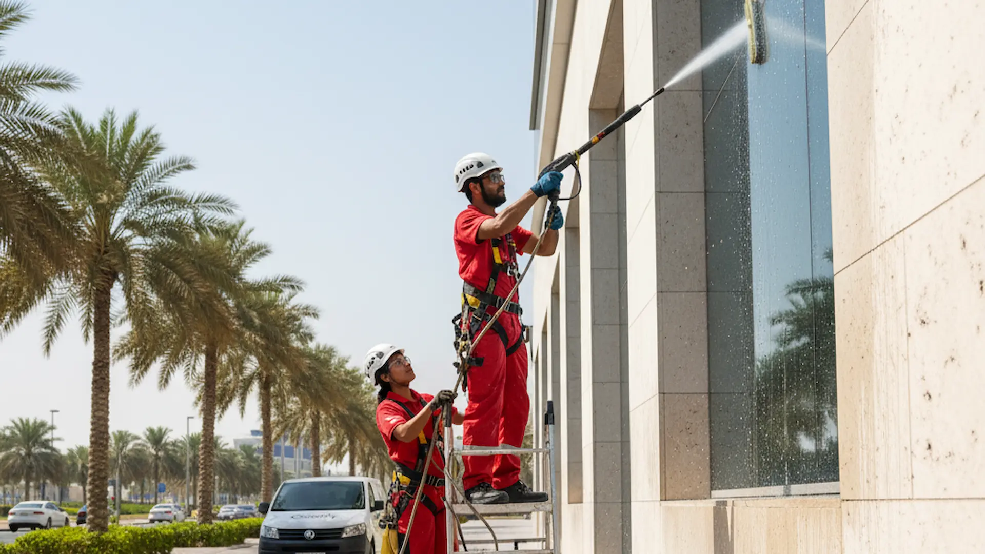 ماذا يشمل التنظيف الخارجي من كلينيفاي؟